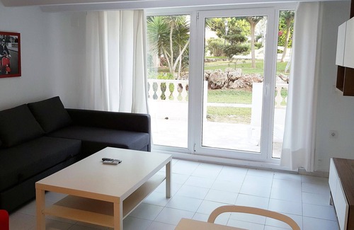 Denia Hotel | Explore Hotelet de la Raconà: Pool, Spa & Family-Friendly