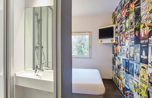 Saint-Cergues Hotel | Affordable hotelF1 Annemasse with Breakfast & Family Amenities