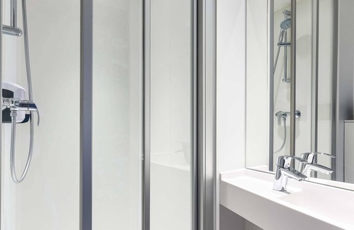 Saint-Cergues Hotel | Affordable hotelF1 Annemasse with Breakfast & Family Amenities