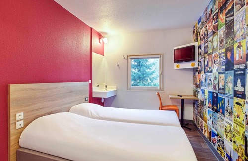 Massieux Hotel | Budget-Friendly hotelF1 Lyon Massieux with Ocean View Amenities