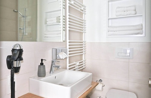Wedel Hotel | Relaxing Retreat at HotelHafenWedel with Spa & Breakfast