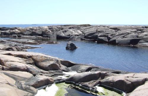 Kungshamn Hotel | Family-Friendly Hotell Fisketången with Cozy Amenities