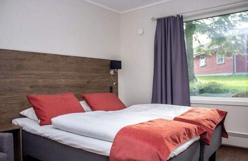Skien Hotel | Relax at Hotell Fritidsparken - Pool, Spa, and Dining
