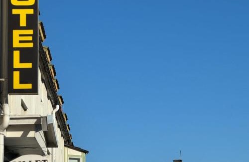 Koping Hotel | Discover Hotell Gillet i Köping: Family-Friendly Retreat