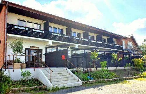Kivik Hotel | Family-Friendly Hotell Hanöbris in Beautiful Kivik