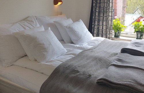 Kivik Hotel | Discover Hotell Hanöbris: Family-Friendly with Breakfast
