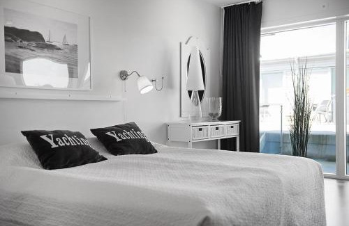 Kungshamn Hotel | Pet Friendly Hotell Kungshamn Suites with Relaxing Amenities