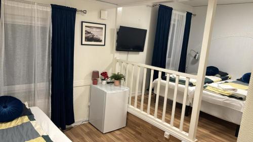 Roslunda-Kronotorp Hotel | Budget-Friendly Stay at Hotell Lamar - Pet and Child Friendly