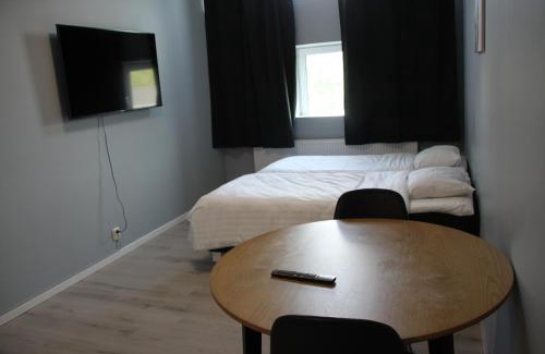 Ronninge Apartment | Pet-Friendly Hotell Salem: Ideal for Families and Accessibility