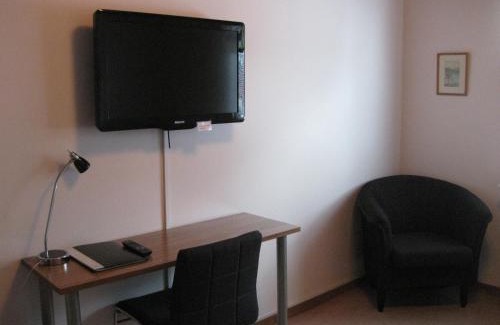 Centrum Hotel | Discover Family-Friendly Comfort at Hotell Samegård