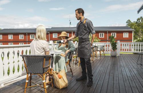 Tallberg Hotel | Cozy Hotell Villa Långbers: Family-Friendly & Pet Welcoming