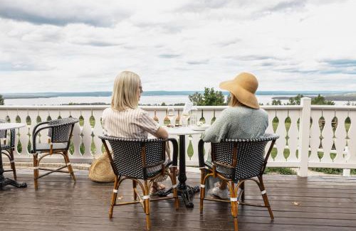 Tallberg Hotel | Cozy Hotell Villa Långbers: Family-Friendly & Pet Welcoming