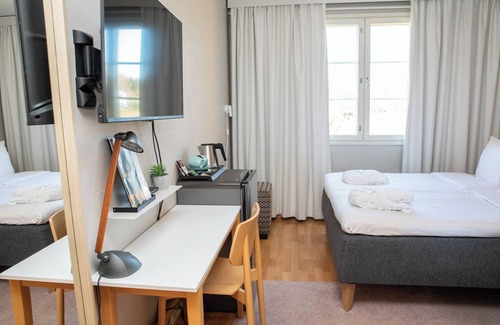 Karhula Hotel | Experience Comfort at Hotelli Jokipuisto with Spa Amenities