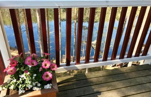 Parikkala Hotel | Discover Hotelli Kägöne: Family-Friendly with Hot Tub