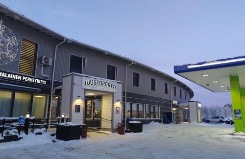 Karsamaki Hotel | Discover Hotelli Kärsämäki: Pet-Friendly with Breakfast