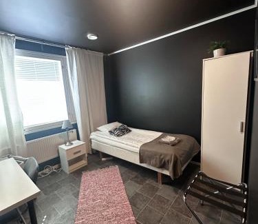 Karsamaki Hotel | Pet-Friendly Hotelli Keskipiste with Ocean View & Pool