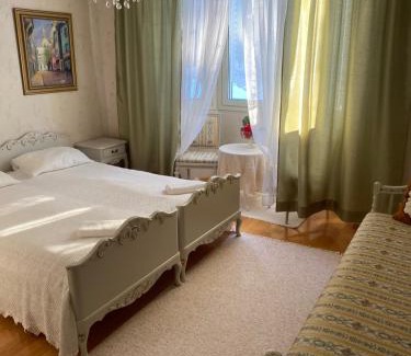 Ruka Bed & Breakfast | Discover Hotelli Kultainen Joutsen: Family-Friendly Retreat