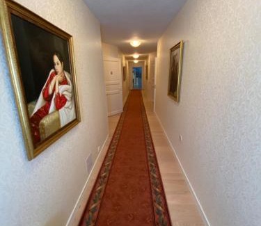 Ruka Bed & Breakfast | Discover Hotelli Kultainen Joutsen: Family-Friendly Retreat