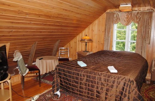 Naantali Old Town Hotel | Experience Serenity at Hotelli Luostarin Puutarha