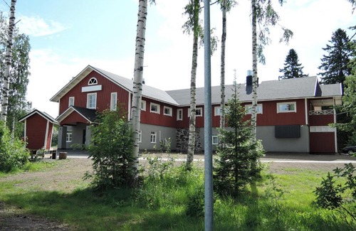 Ylamylly Hotel | Experience Comfort at Hotelli Niittyranta with Family Amenities