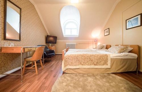 Maenttae-Vilppula Hotel | Discover Hotelli-Ravintola Mäntän Klubi: Family-Friendly Stay