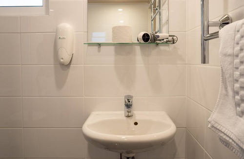 Aviapolis Hotel | Discover Hotelli Tikkurila: Pool, Spa & Family-Friendly!