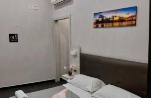 Naples City Centre Bed & Breakfast | Pet-Friendly Hotels Ocean Napoli: Perfect for Family Stays
