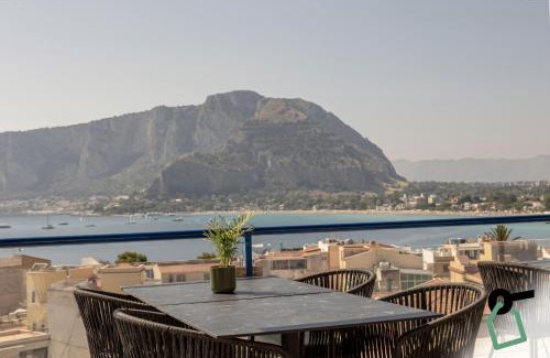 Mondello Hotel | HOTIDAY Room Collection - Mondello