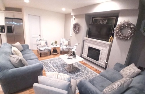 Mastic House | Gather Your Family at This Beautiful Oceanfront Retreat