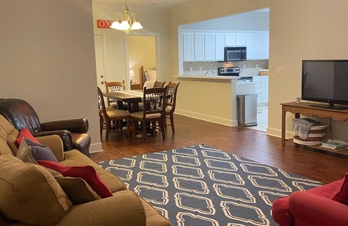 Oxford Condo | Top-Rated Hotty Toddy Condo with Pool & Family Amenities