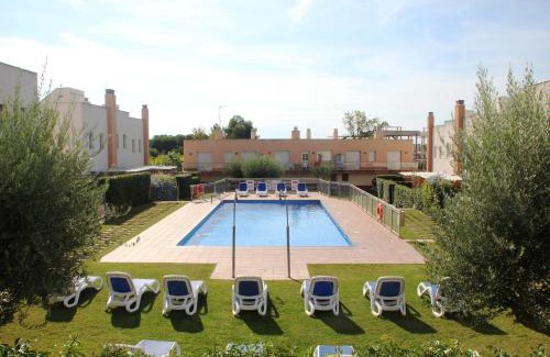 Creixell House | Relax at Hotur Via Augusta with Oceanfront Pool & Views