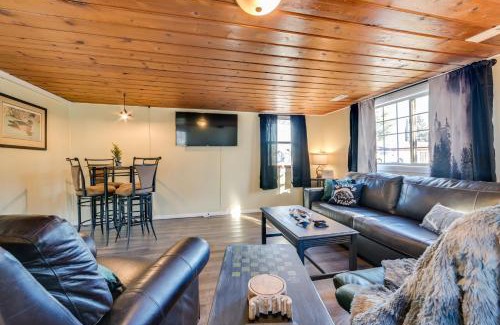 Houghton Lake House | Pet-Friendly Houghton Lake Cottage in Central Location