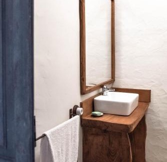 Castrelo de Mino House | Family-Friendly Retreat at Houmi As Bouzas - Guest Rated 9.8