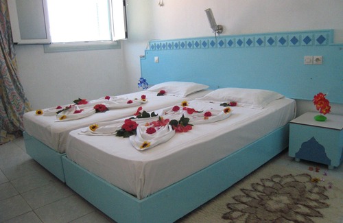 Hiboun Hotel | Discover Houria House Sable d'Or: Family-Friendly Retreat