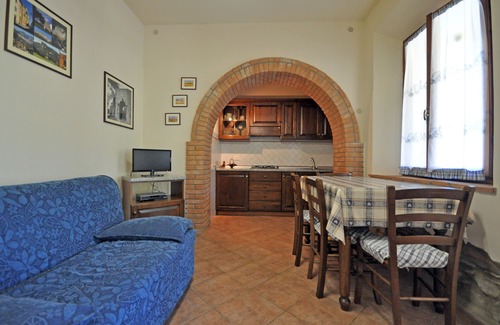 Montecatini Val di Cecina Apartment | Cozy House with Pool, Wifi & Ocean View Awaits You