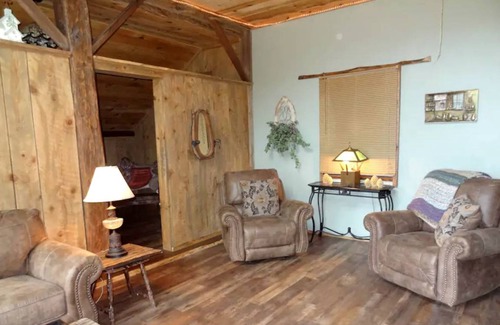 Laurel Bloomery House | House ∙ 1 bedroom ∙ 2 guests