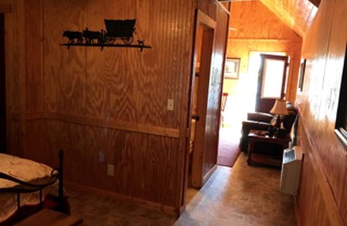 Ray County House | House ∙ 1 bedroom ∙ 4 guests