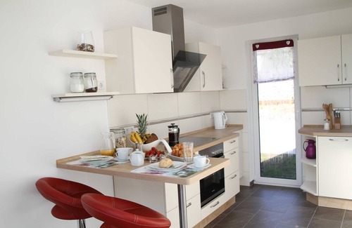 Krakow am See Apartment | Oceanfront Bliss at House 1 - Holiday Park Kunterbunt