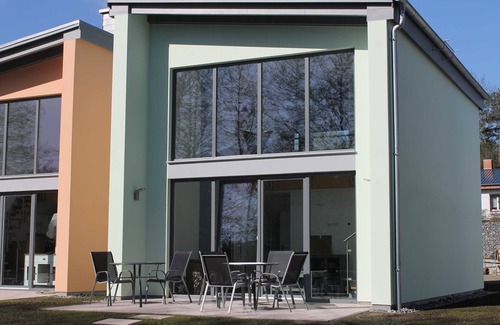 Krakow am See Apartment | Oceanfront Bliss at House 1 - Holiday Park Kunterbunt