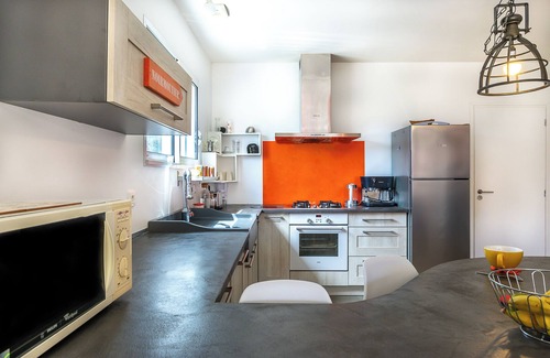 Saint-Jean-de-Monts House | Cozy Getaway Near Beach and Forest with Terrace & Garden