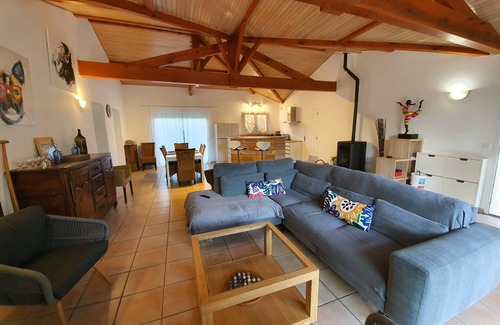 Tosse House | Pet-Friendly Retreat with Pool near Hossegor in Tosse