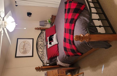 Ellicottville House | Relax at 8A Sunup Holiday Park with Kitchen Amenities