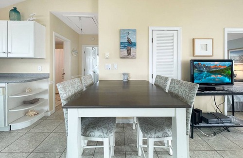 Wells Beach House | Inviting House with Kitchen for 6 Guests, Perfect Family Getaway