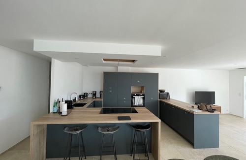 Jard-sur-Mer House | Spacious 8-Bedroom House for 16 in Jard sur Mer