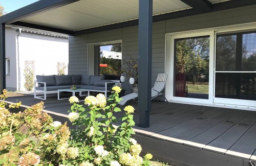 Ruckersdorf House | Family-Friendly Retreat: 3-Bedroom House for 7 Guests