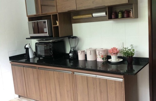 Cabecudas House | Beachside Retreat with Pool and Kitchen – 10/10 Rating