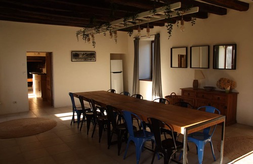 Pace House | Spacious House in Rennes with Heated Pool for 15 Guests