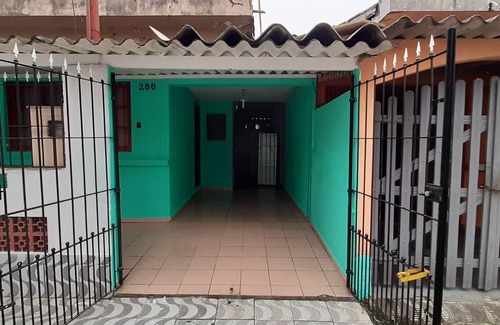 Aviacao House | Cozy Retreat Just 350 Meters from the Beach with Ocean View