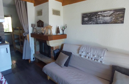 Pyrenees 2000 House | Family-Friendly House for 4-5 in Pyrénées 2000 Awaits