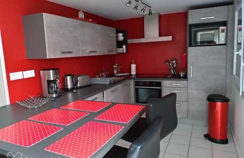 Kerherou House | Cozy Residence for 4 with Pool and Tennis in Moelan Sur Mer